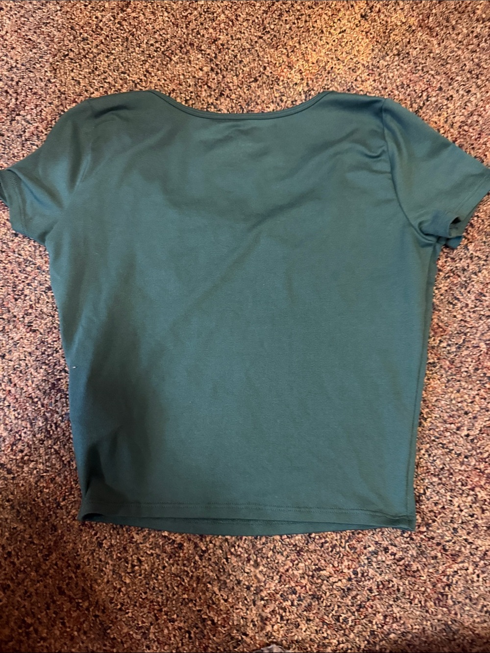 Hollister Women's Forest Green Scoop Neck Short Sleeve Tee - Picture 2 of 3
